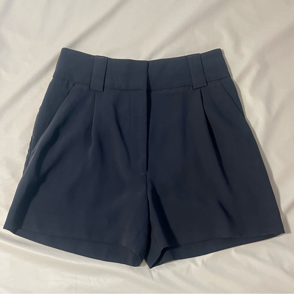 H&M Women's Pleated Navy Dressy Shorts